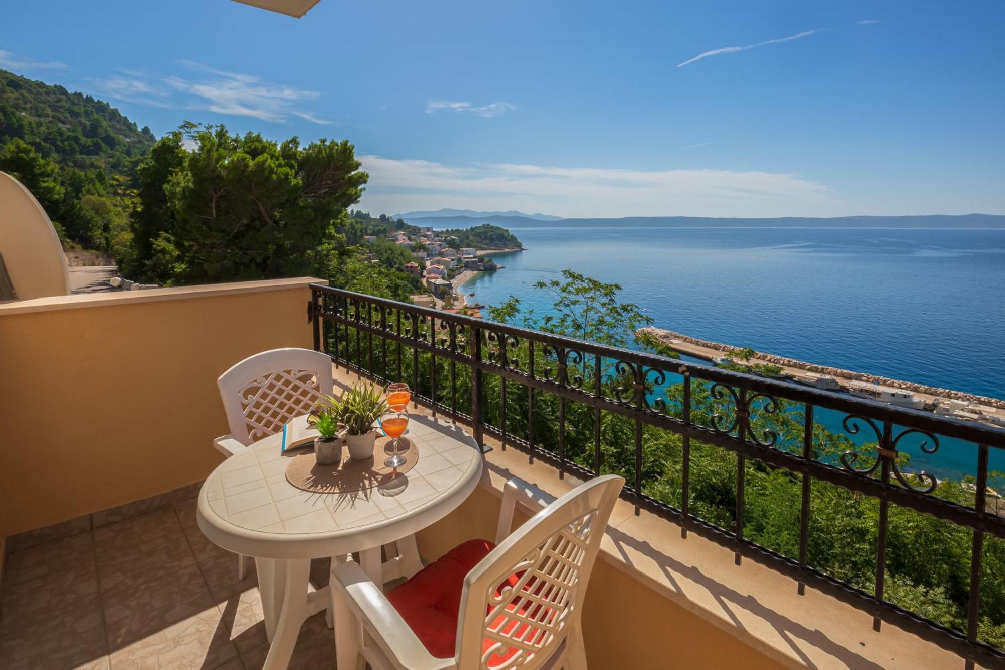 Apartments Gudelj Подгора Экстерьер фото
