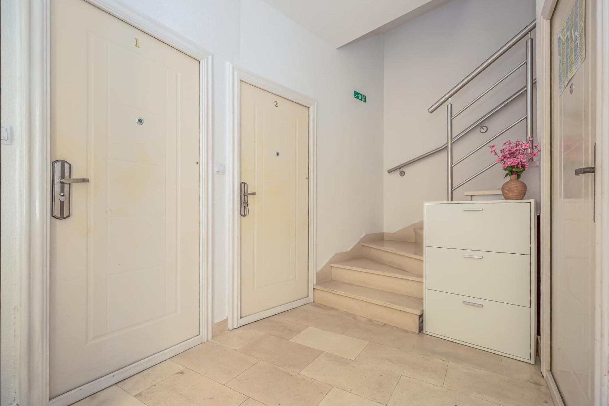 Apartments Gudelj Подгора Экстерьер фото