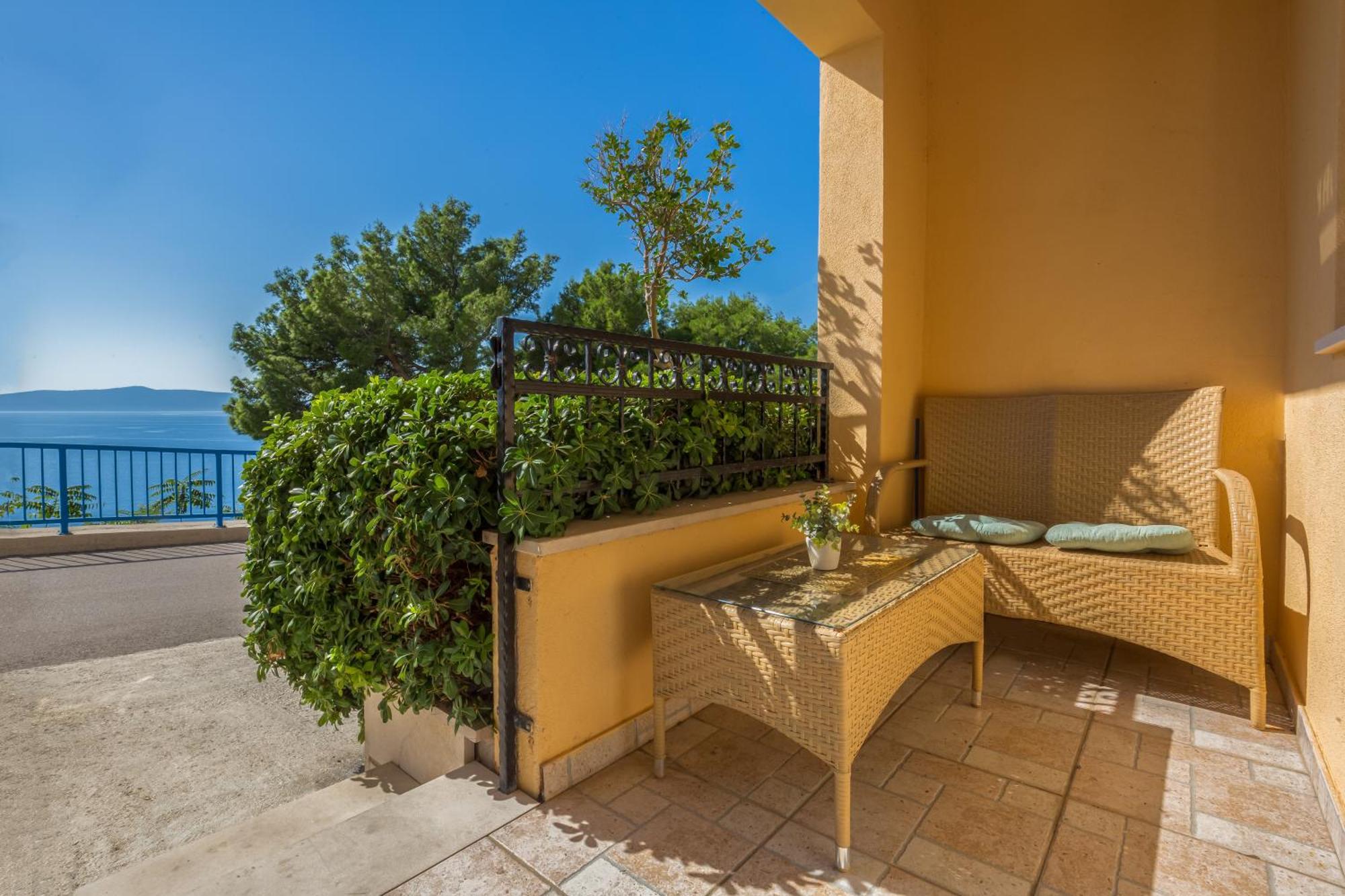 Apartments Gudelj Подгора Экстерьер фото