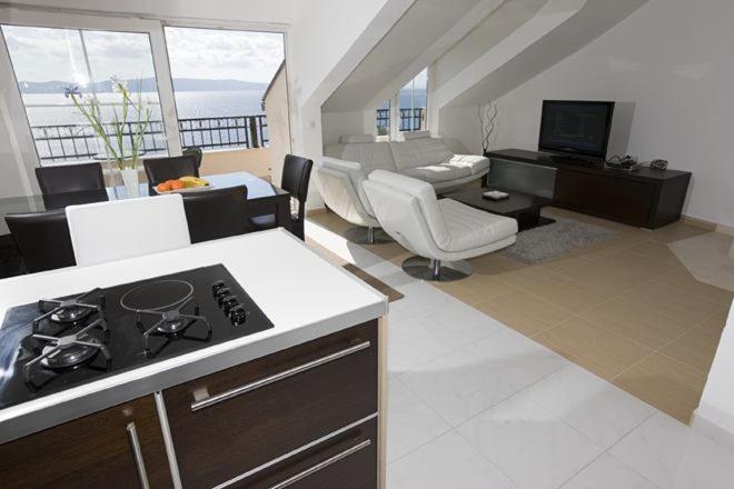 Apartments Gudelj Подгора Экстерьер фото